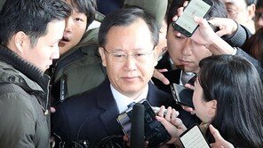 [단독]박병대 대학 동기 “구속영장 기각해달라”…2번째 탄원서 제출