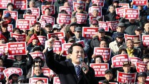 김진태, 당 대표 출마 선언 “황교안·김병준·홍준표 다 나와” 기염