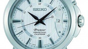 그리스신화 속 ‘여신의 날개’를 손목에