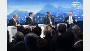 ‘부자들의 놀이터’ 비난 다보스포럼, 청년-난민 앞세워 세상속으로