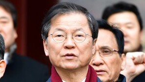 천정배 “보훈처, ‘전두환 국립묘지 안장 불가’ 회신”