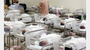 세계 유일 ‘출산율 0명’ 국가되나…“지난해 0.97명 잠정”