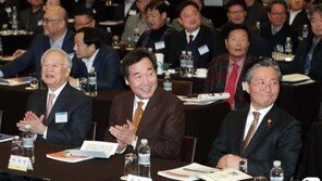 이낙연 총리 “데이터·AI·수소경제에 5년간 10조 투자”