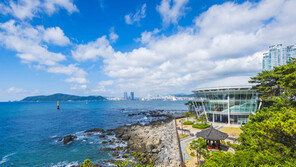 “올해는 여수 부산 통영 남해로 떠나고 싶어요”