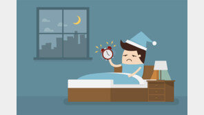 “잠 모자라면 치매 빨리 온다”