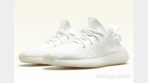 아디다스오리지널스, ‘이지부스트 350 V2 트리플 화이트’ 재발매