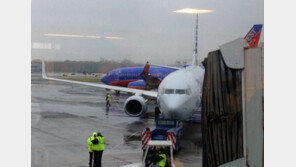 美 FAA, 뉴욕 라과디아공항行 비행 중단시켜…셧다운 영향