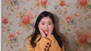 ‘스카이캐슬’ 김혜윤, ‘해투4’ 녹화…‘손가락 하트’ 인사