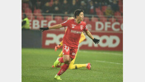 권창훈, 부상 복귀 후 첫 리그 득점…환상적 트패핑 골