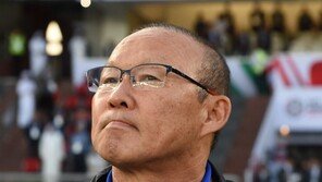 끊임없이 도전하는 박항서, “베트남이여, 야망을 품어라!”