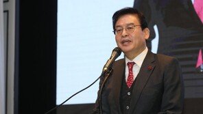 정우택, 31일 한국당 대표 출마 선언…“보수 대통합”