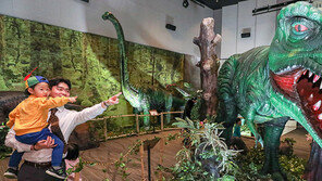 백화점에 뜬 공룡