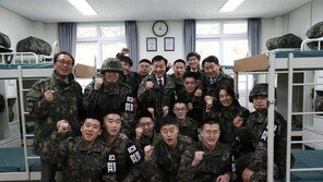 손학규 “안철수, 때가 되면 우리 정치 발전 기여할 것”