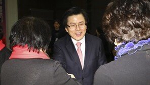 황교안 “29일 제 첫사랑(한국당)과 함께 해달라”…출마 예고