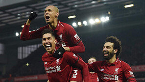 피치 안팎에서 모두 1위, 리버풀은 지금 ‘행복풀’