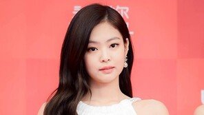 실연한 제니, 노래로 힐링