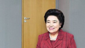 “새해에는 모두 어머니 마음으로 행복을 나눕시다”