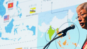 靑경제보좌관 “5060 할일없다고 험한 댓글 달지말고 아세안 가라”