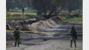 멕시코 중부서 발생한 송유관 폭발 화재…사망자 115명으로 늘어