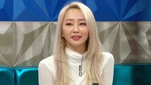 의상 논란 효린 “이렇게 화제될 줄 몰랐다…넘치는 열정 주체 못해”