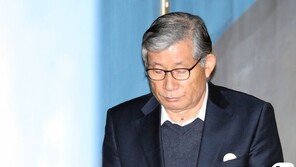 MB정부 ‘군 댓글공작’ 배득식 前기무사령관 징역 6년 구형