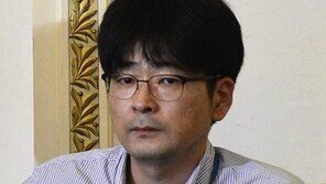 탁현민 “사직서 정식 수리…길었고, 뜨거웠고, 영광스러웠다”