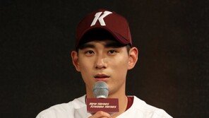 이정후, 3년차 최고 연봉…키움 연봉 계약 마무리