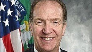 “세계은행 총재 최종 후보에 말패스 美 재무차관”