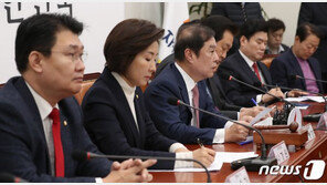 한국당 중진, 황교안·오세훈 책임당원 자격 놓고 ‘설전’