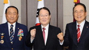 日 前방위상 “한일 군원로들 갈등 해소 나서야”