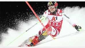 거침없는 ‘스키 황제’ 히르셔, 시즌 월드컵 10번째 우승