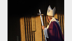 “중국, 다시 지하 천주교회 주교를 강등해 정식 승인”