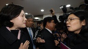 눈물 흘린 유은혜…“이민호군 사고 정말 아팠다”