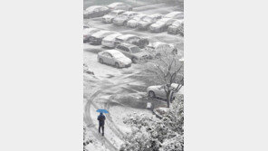 부산 공식 적설량 0.2㎝…고지대 도로 곳곳 통제 소동