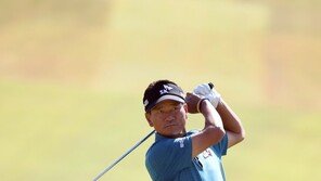 8개월 만에 PGA투어 복귀 최경주 이븐파 출발