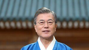 文대통령, 취임 후 두 번째 설 연휴는 가족과 함께