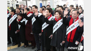 김병준 “전대룰 논쟁 선관위 결정 사항…잘 고려하길”