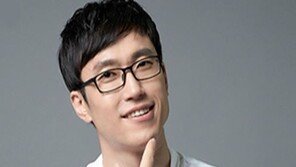 ‘연극계 미투 1호 가해자’ 배우 이명행, 징역 8개월 실형…법정 구속