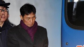 안희정 유죄, 女 대환영 …“30년도 모자라” 형량엔 불만