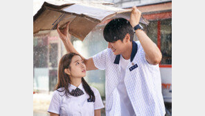 [TV속 영화관]엇갈린 타이밍 속에 펼쳐지는 다사다난한 첫사랑 연대기