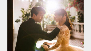 이필모♥서수연, 웨딩 화보로 설 인사 “즐거운 명절”