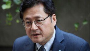 민주당 “사라져야 할 판사들이 자리 보전…탄핵해야”