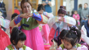 [날씨] 설날 아침 쌀쌀, 낮부터 기온 올라…미세먼지 ‘보통’