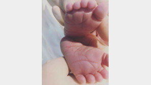 지성·이보영, 득남…“곽보아, 건강하자! 사랑한다!”