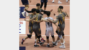 KB손해보험, OK저축은행 완파…현대건설 3연승