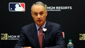 “한 투수당 최소 세 명 상대” MLB, 다시 변화 앞에 서다