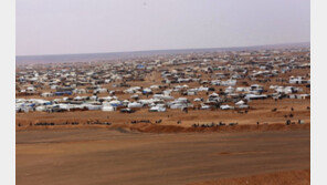 유엔, 시리아수용소에 “사상 최대 구호품 수송작전” 개시