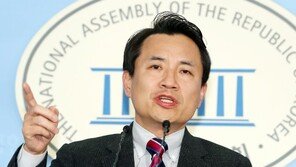 김진태 “지난 대선은 무효…文대통령 특검 관철돼야”