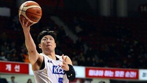 ‘MVP급 활약’ KCC 이정현의 발목 잡는 ‘살인 스케줄’