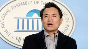 김진태 “文대통령, 선거범죄 인정되면 당선 무효”